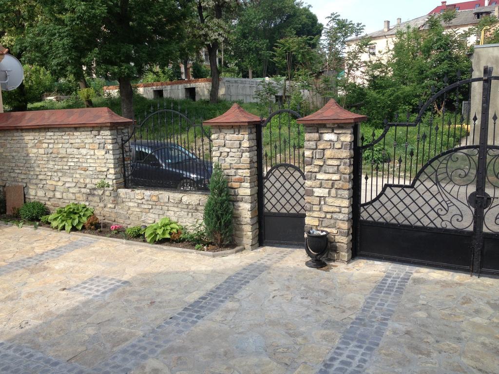 Guesthouse Grand Canyon Kamianets-Podilskyi Εξωτερικό φωτογραφία
